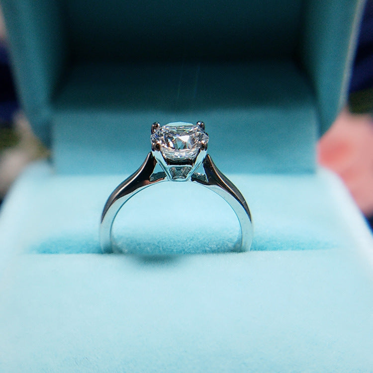 Modern Moissanite Ring för moderna kvinnan