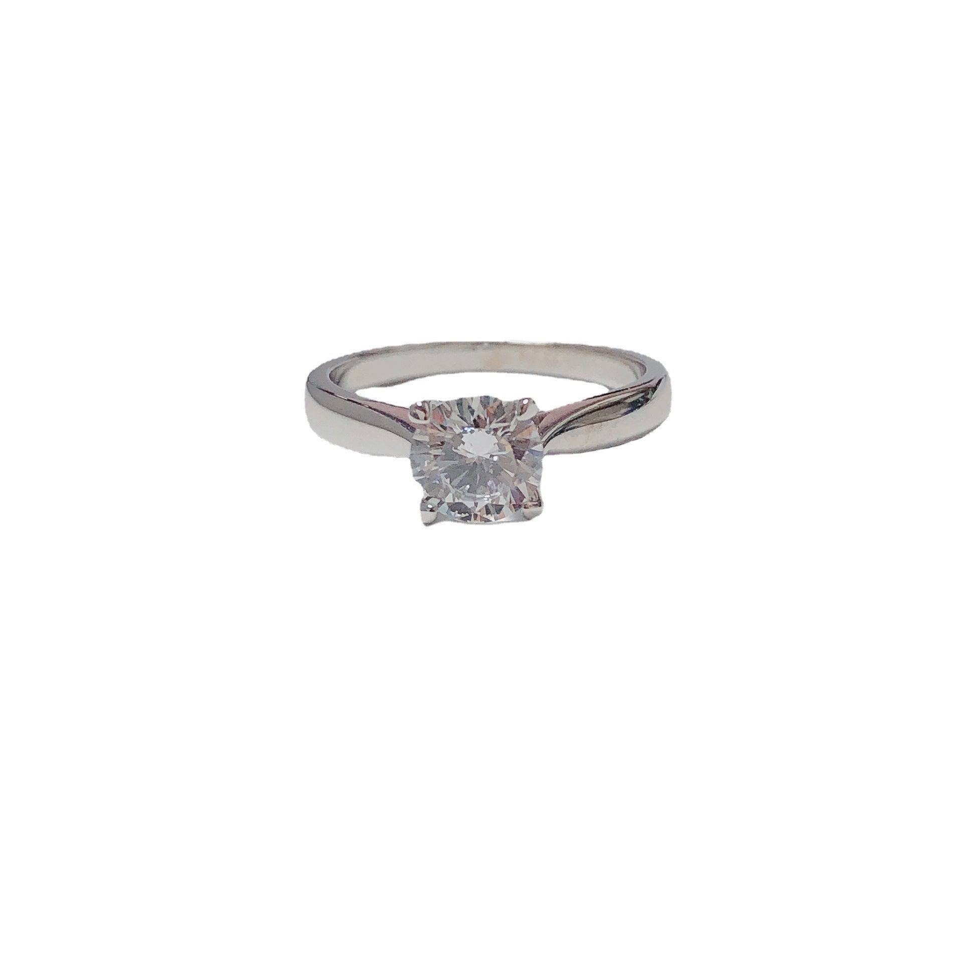 Modern Moissanite Ring för moderna kvinnan