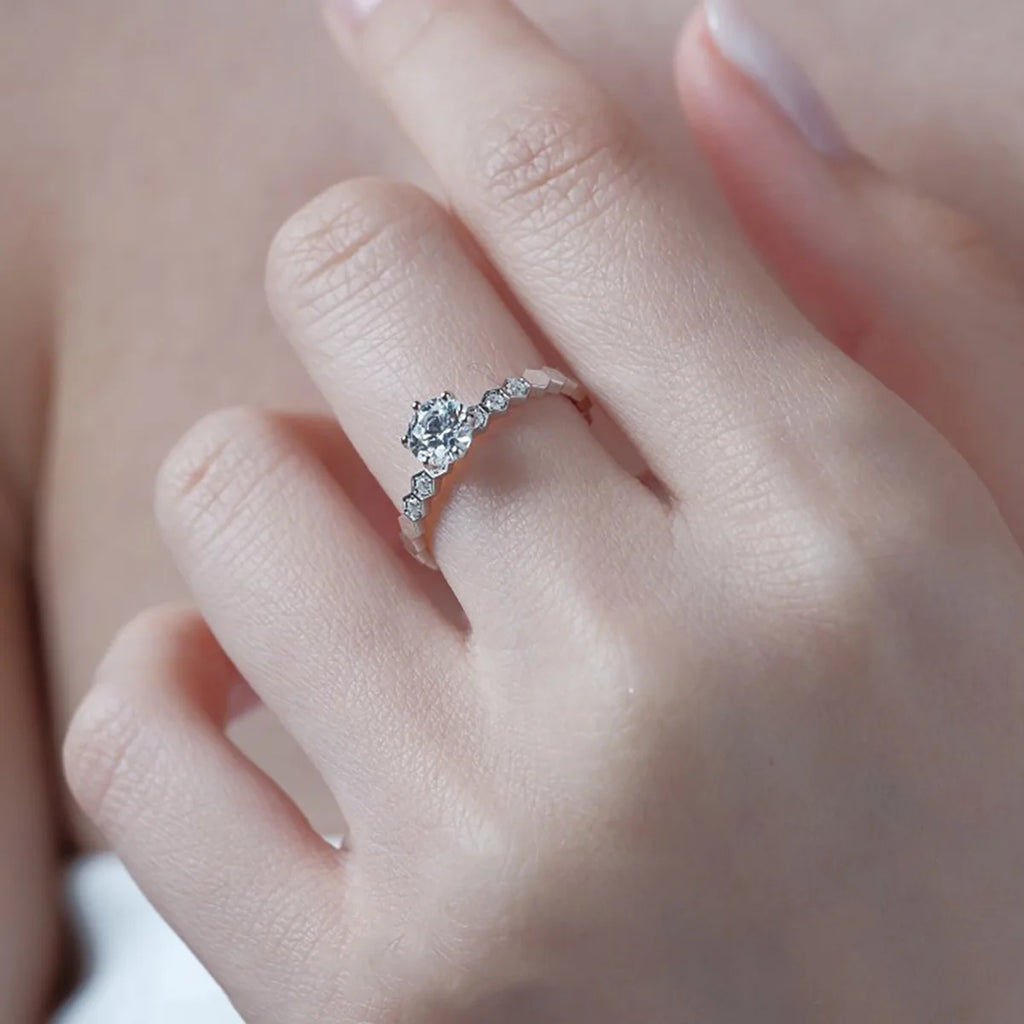 Sterling Silver 2ct Round Brilliant Cut Moissanite Ring"