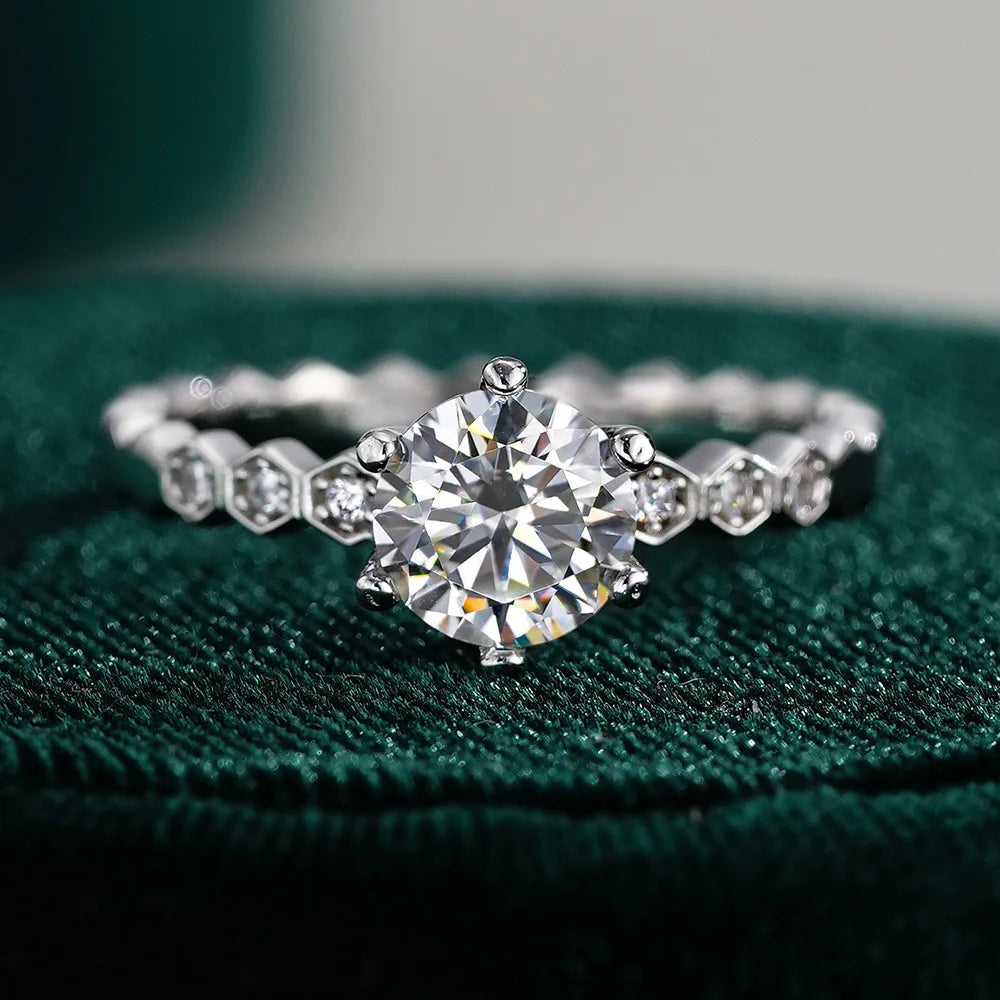 Sterling Silver 2ct Round Brilliant Cut Moissanite Ring"
