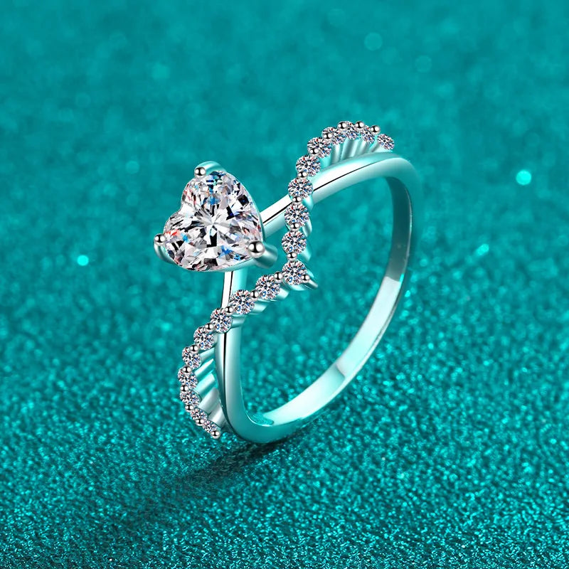 Luxury Heart Shape Moissanite 925 Silver Engagement Ring