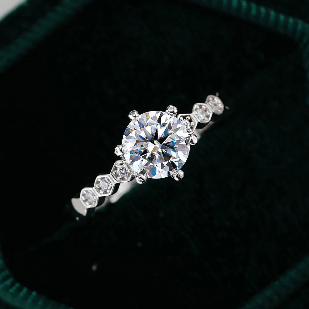 Sterling Silver 2ct Round Brilliant Cut Moissanite Ring"