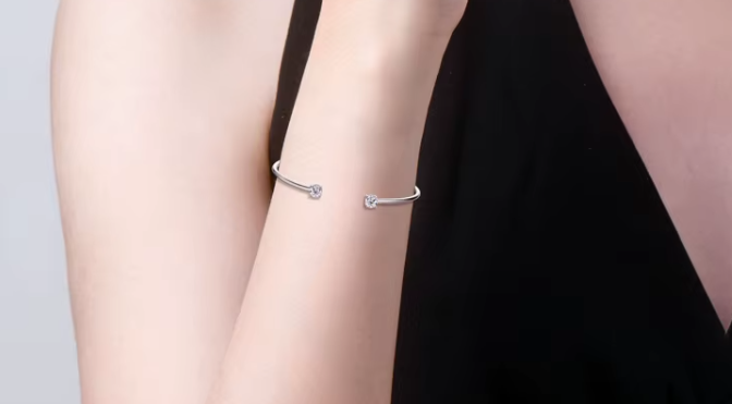 Moissanite Armband "Flair" i 925 Sterling Silver – Rund Slipning, Elegant & Tidlöst