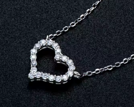 Moissanite Halsband i 925 Sterling Silver "Hearts"
