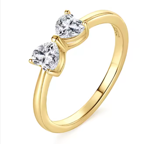 Elegant Moissanite-ring i 925 Sterling Silver – “Butterflies Heart Shape”