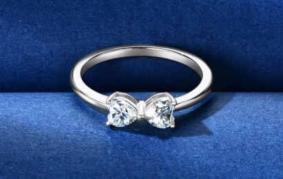 Elegant Moissanite-ring i 925 Sterling Silver – “Butterflies Heart Shape”